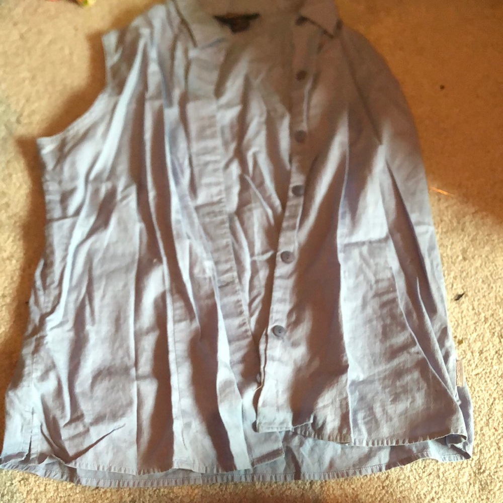 Woolrich Light Blue Sleeveless Button Down Shirt
